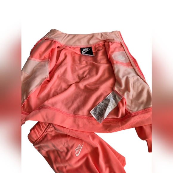 Nike Vibrant Coral Jogging Suit Size 24 Months - Picture 3 of 5